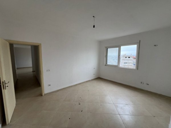 shitet-apartament-2+1+2-107-m2-pallat-i-ri-lagje-18-durres.jpeg