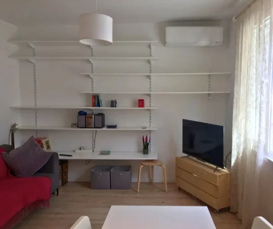 Shqiperi, jepet me qera apartament 1+1 Kati 4, 60 m² 700 € 