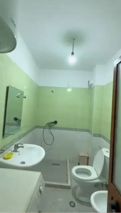 Jepet me Qera Apartament 1+1 në Astir,   400 €URO