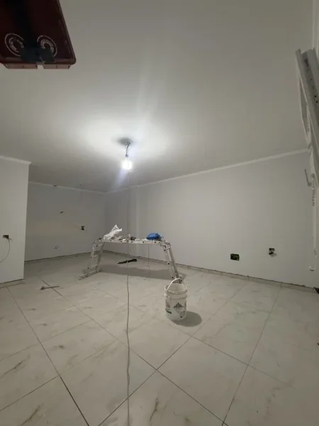 Tirane, jepet me qera apartament 1+1 Kati 2, 62 m² 400 € (Jordan Misja)