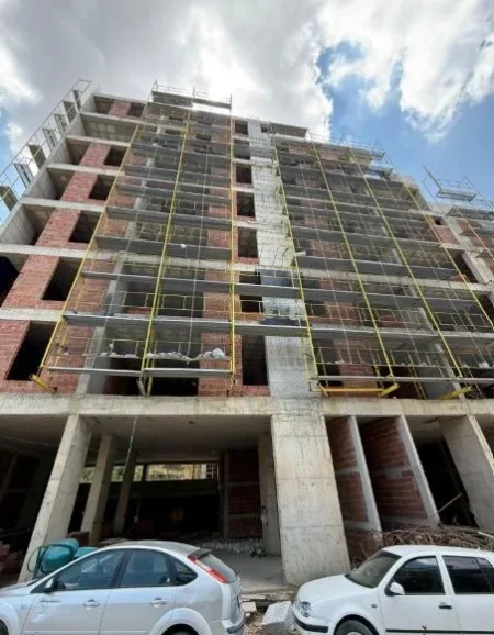 Tirane, shitet apartament 1+1 Kati 7, 60 m² 96.000 € (ALI DEMI)