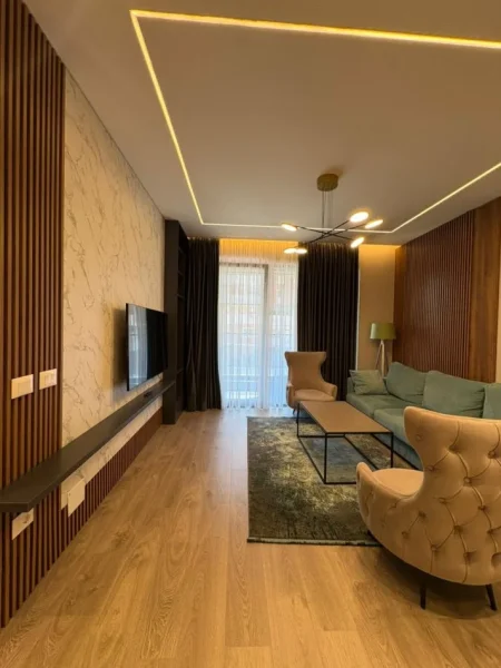 Tirane, jepet me qera apartament 2+1 Kati 1, 110 m² 1.100 € (Kompleksi Olimpik)