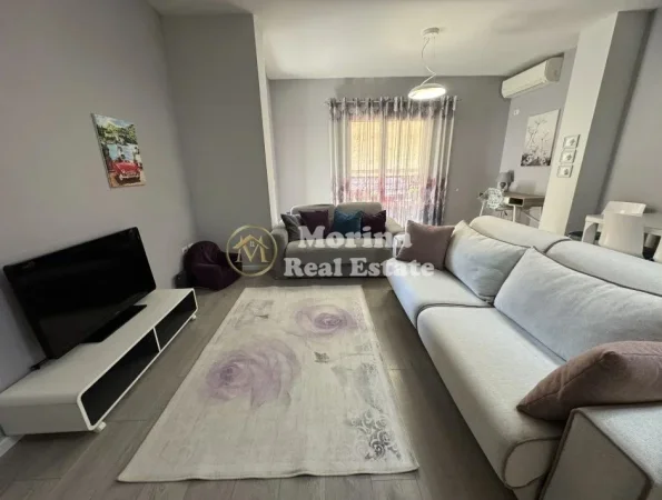 Tirane, jepet me qera apartament 1+1 Kati 3, 70 m² 570 € (Stacioni i Trenit)