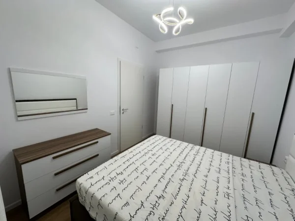 Tirane, jepet me qera apartament 1+1+Aneks+Ballkon Kati 3, 60 m² 430 € (Kompleksi Kadiu)