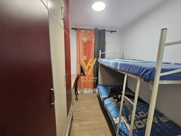 Tirane, jepet me qera apartament 2+1+Ballkon Kati 5, 60 m² 520 € (IRFAN TOMINI)