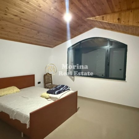 Tirane, jepet me qera Vile 3+1 Kati 2, 200 m² 1.000 € (Sauk)