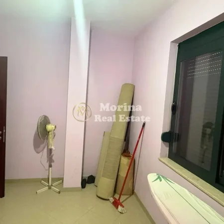 Tirane, jepet me qera Vile 3+1 Kati 2, 200 m² 1.000 € (Sauk)