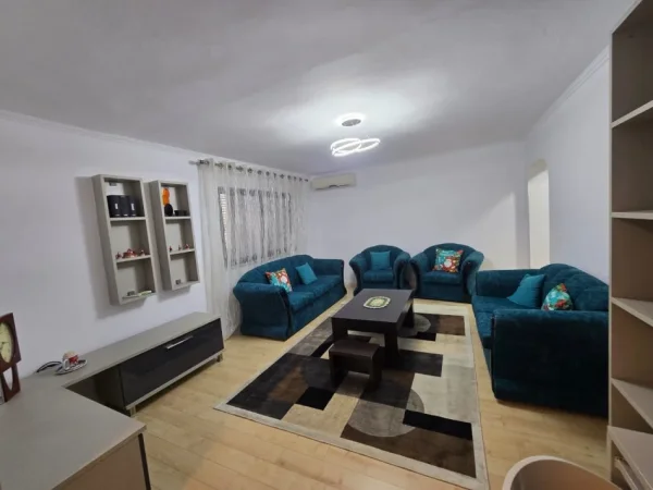 Tirane, shitet apartament 2+1+Aneks+Ballkon Kati 4, 100 m² 195.000 € (Shkolla e Baletit)