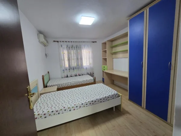 Tirane, shitet apartament 2+1+Aneks+Ballkon Kati 4, 100 m² 195.000 € (Shkolla e Baletit)