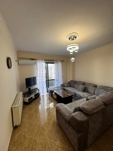 Tirane, jepet me qera apartament 2+1 Kati 4, 90 m² 500 € (Yzberisht)