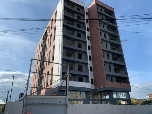 Tirane, shitet apartament 1+1 Kati 6, 72 m² 84.000 € (Fusha e Aviacionit)