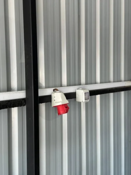 Durres, jepet me qera ambjent biznesi Kati 0, 210 m² 600 € (SHIJAK)