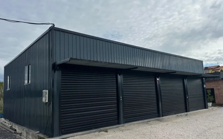 Durres, jepet me qera ambjent biznesi Kati 0, 210 m² 600 € (SHIJAK)