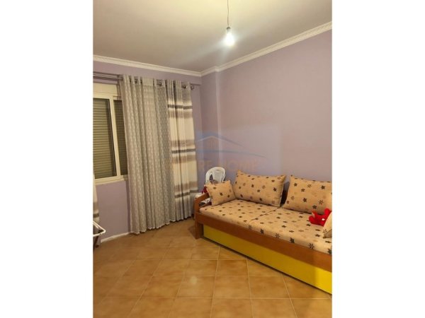 Tirane, jepet me qera apartament 2+1 Kati 1, 107 m² 450 € (Fresk)