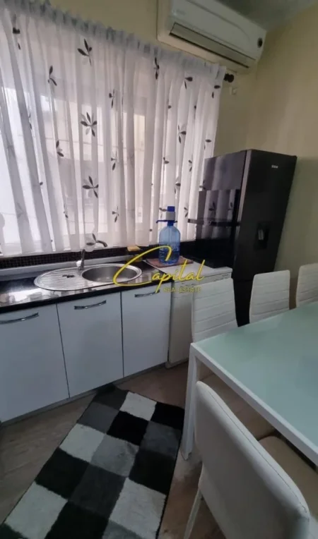 Tirane, jepet me qera apartament 2+1 Kati 2, 85 m² 500 € (21 DHJETORI)