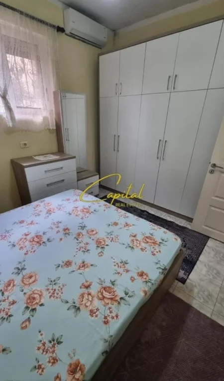 Tirane, jepet me qera apartament 2+1 Kati 2, 85 m² 500 € (21 DHJETORI)