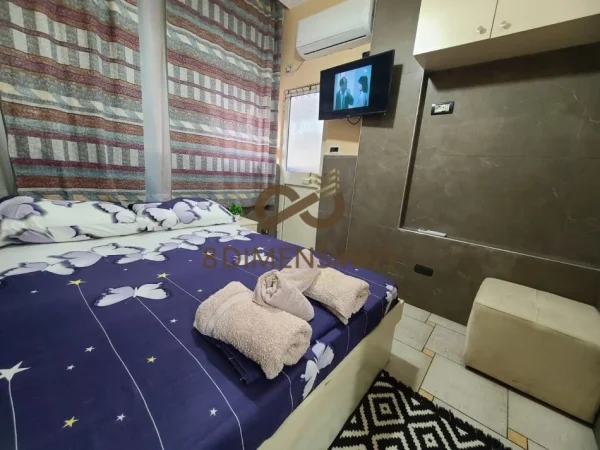 Tirane, jepet me qera apartament Kati 2, 33 m² 350 €