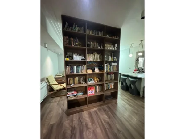 Tirane, shitet apartament 2+1+Ballkon Kati 4, 109 m² 240.000 € (21 DHJETORI)