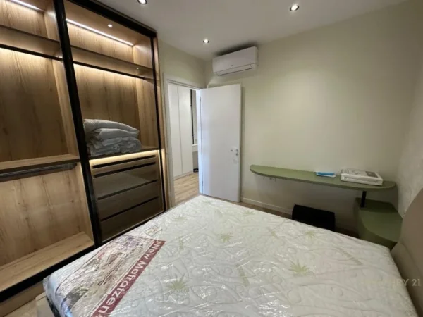 Tirane, jepet me qera 1+1 Kati 6, 55 m² 700 € 