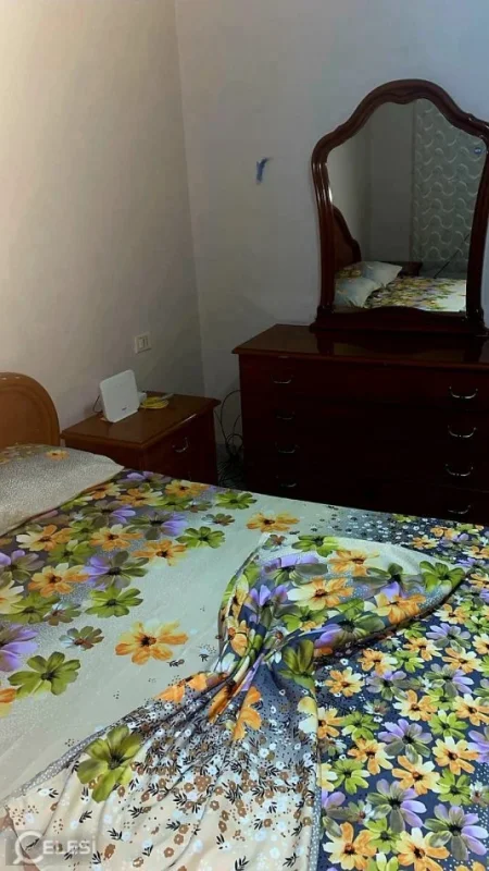 Tirane, jepet me qera apartament 1+1+Ballkon Kati 5, 60 m² 450 € (ISH PARKU)