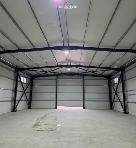 Fushe Kruje, jepet me qera magazine Kati 0, 5.000 m² 2.800 € (fushe Preze)