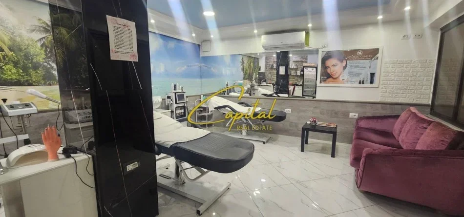 Tirane, jepet me qera ambjent biznesi Kati 0, 55 m² 1.000 € (QENDER)