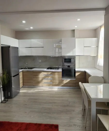 Tirane, jepet me qera apartament 2+1+Aneks+Ballkon Kati 3, 78 m² 850 € (Rruga e Kavajes)