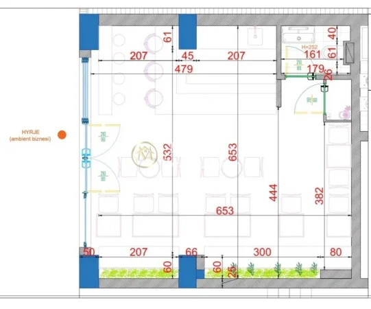 Tirane, jepet me qera ambjent biznesi Kati 1, 50 m² 700 € (Rruga e Barrikadave)
