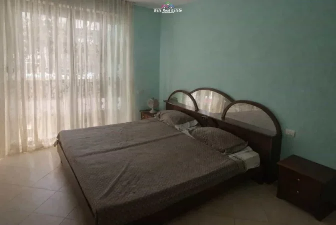 Tirane, jepet me qera apartament 3+1 Kati 2, 100 m² 730 € (margarita tutulani)