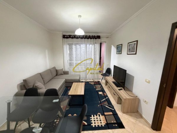 Tirane, jepet me qera apartament 1+1 Kati 5, 61 m² 400 € (YZBERISHT)