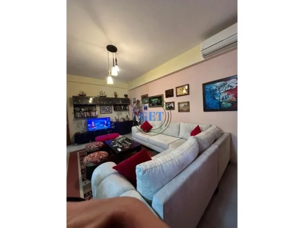 Durres, shitet apartament 2+1 Kati 4, 86 m² 105.000 € (tek Kryqi i Kuq)