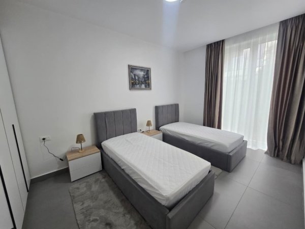 Tirane, jepet me qera apartament 2+1 Kati 1, 100 m² 1.200 € (Liqeni i Thate)