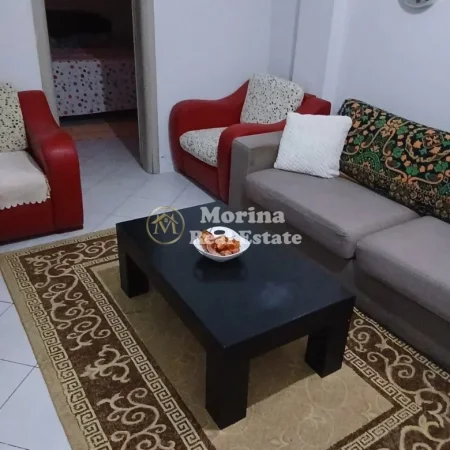 Tirane, jepet me qera shtepi 1+1 Kati 1, 65 m² 450 € (Selvia)