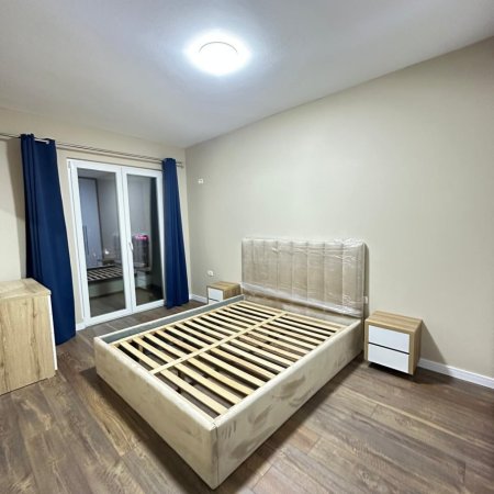 Tirane, jepet me qera apartament 2+1 Kati 3, 70 m² 500 € (Yzberisht)