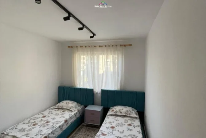 Tirane, jepet me qera apartament 2+1 Kati 4, 83 m² 780 € (rruga bardhok biba)