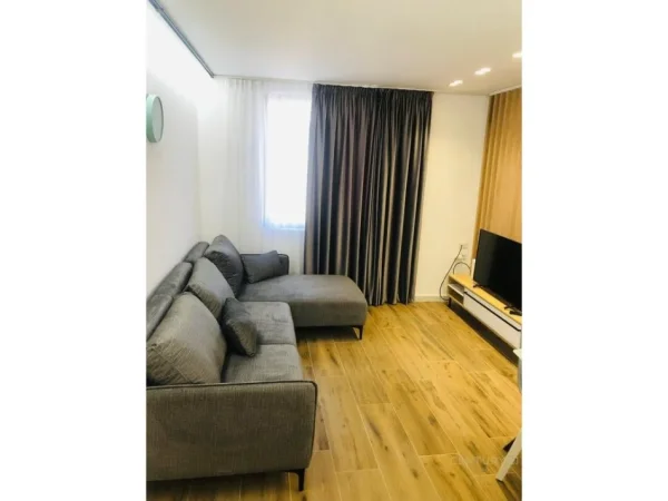 Tirane, shiten 2 apartamente 1+1 Kati 5, 90 m² 240.000 €