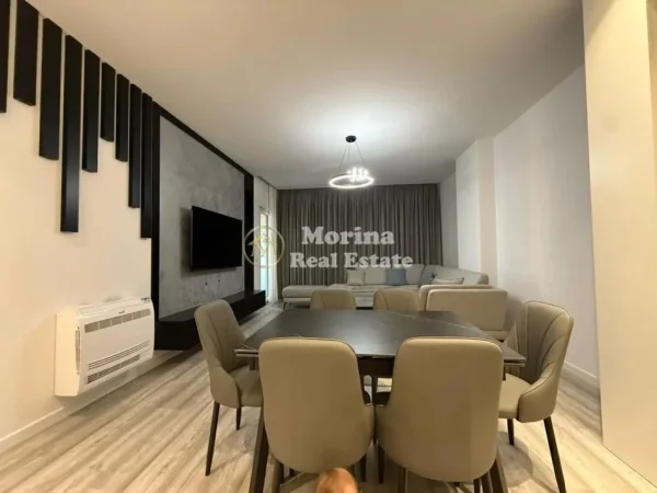 Tirane, jepet me qera apartament 2+1 Kati 9, 100 m² 800 € (Rruga 5 Maji)