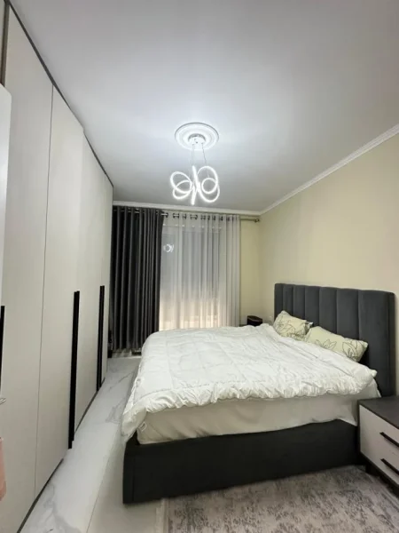 Tirane, shitet apartament 2+1 Kati 1, 100 m² 210.000 € (Astir)