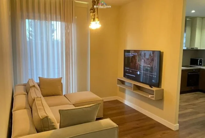 Tirane, jepet me qera apartament 2+1 Kati 2, 80 m² 630 € (selite xhamia)