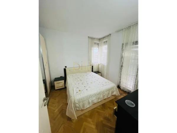 Tirane, jepet me qera 3+1+Ballkon , 125 m² 650 € (Don Bosco)