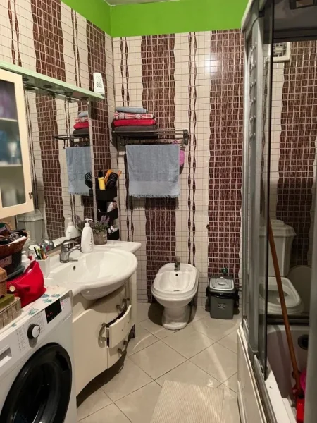 Tirane, shitet apartament 2+1+Ballkon Kati 7, 117 m² (Astir)