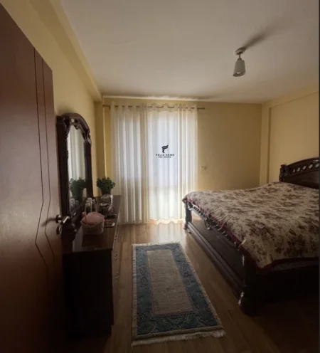 Tirane, jepet me qera apartament 1+1 Kati 5, 80 m² 750 € (STADIUMI DINAMO)