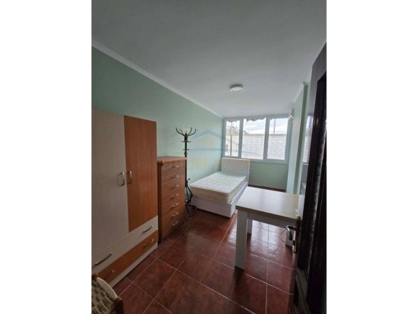 Tirane, jepet me qera apartament 3+1+Aneks+Ballkon Kati 9, 124 m² 700 € (KOMUNA E PARISIT)