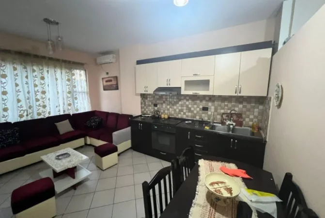 Tirane, shitet apartament 2+1+Ballkon Kati 8, 79 m² 125.000 € (YZBERISHT)