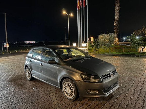 Shitet Volkswagen Polo 1.2 Naftë – 2010