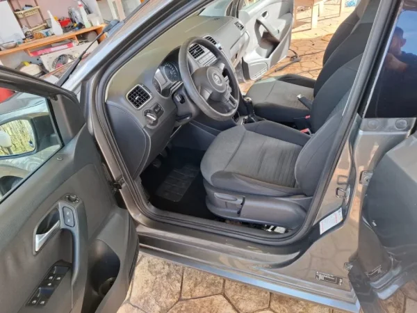 Shitet Volkswagen Polo 1.2 Naftë – 2010