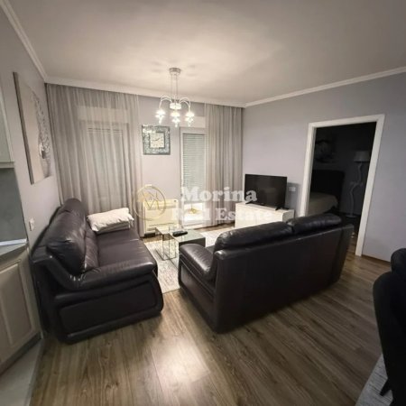 Tirane, jepet me qera apartament 1+1 Kati 4, 60 m² 570 € (21 Dhjetori)