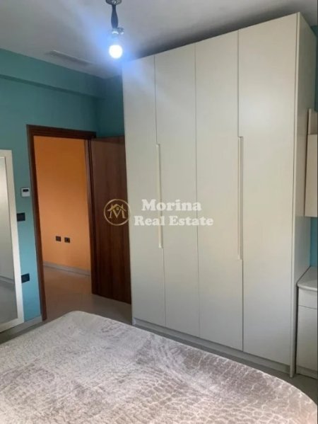 Tirane, jepet me qera apartament 3+1 Kati 2, 118 m² 500 € (Stacioni i Trenit)