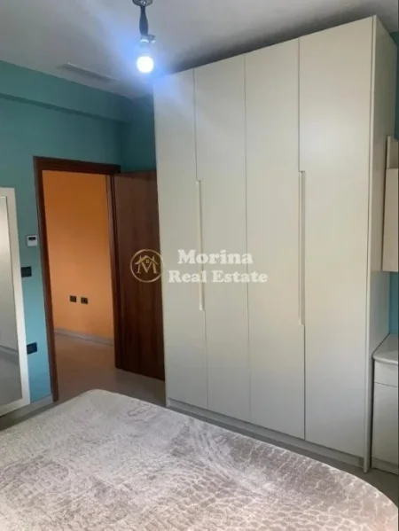 Tirane, jepet me qera apartament 3+1 Kati 2, 118 m² 500 € (Stacioni i Trenit)