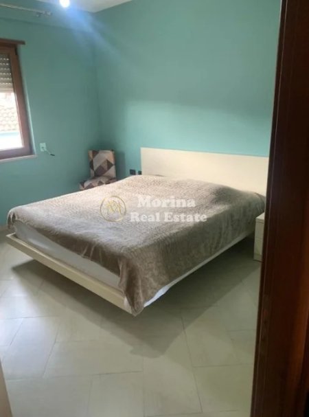 Tirane, jepet me qera apartament 3+1 Kati 2, 118 m² 500 € (Stacioni i Trenit)